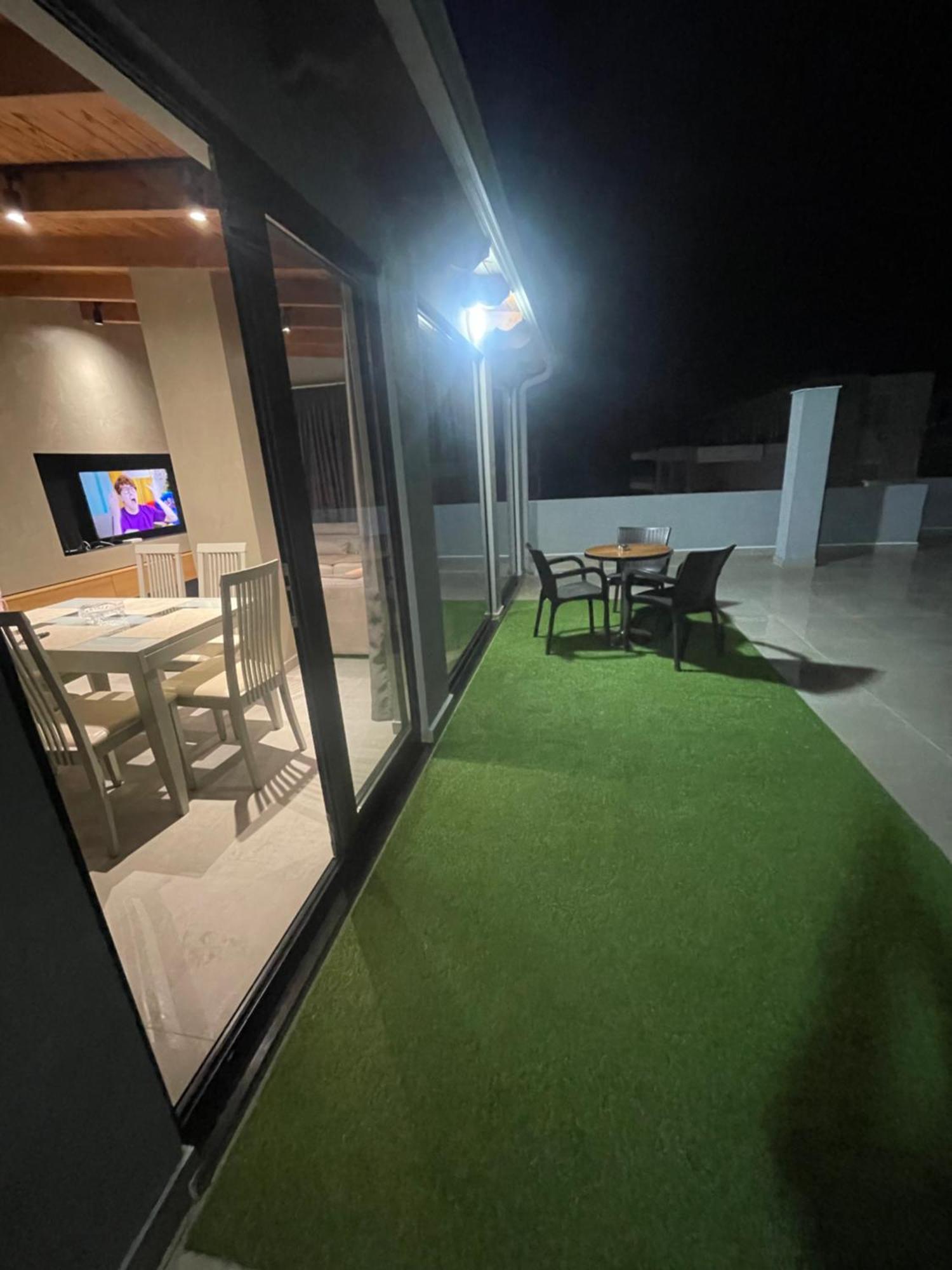 Luxury Rooftop Vlora Exterior photo